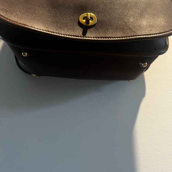 SOLD!!!😢Vintage Leather Coach Stewardess Handbag Chocolate Brown 9525 (1996) - Picture 3 of 9